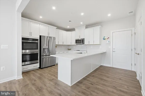 $549,000 | 44576 Wolfhound Square, Ashburn, VA 20147