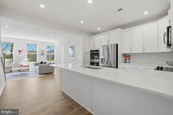 $549,000 | 44576 Wolfhound Square, Ashburn, VA 20147