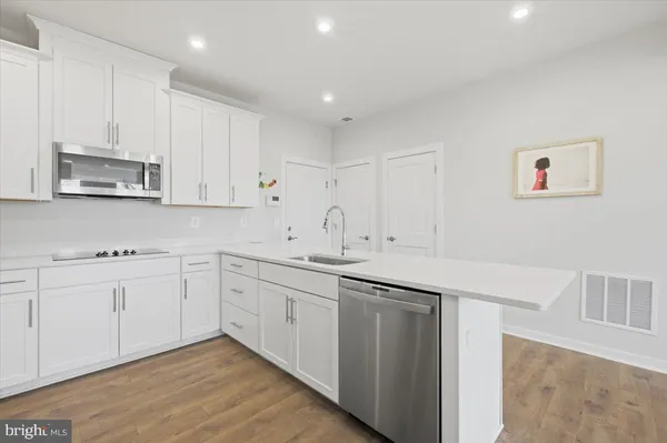 $549,000 | 44576 Wolfhound Square, Ashburn, VA 20147