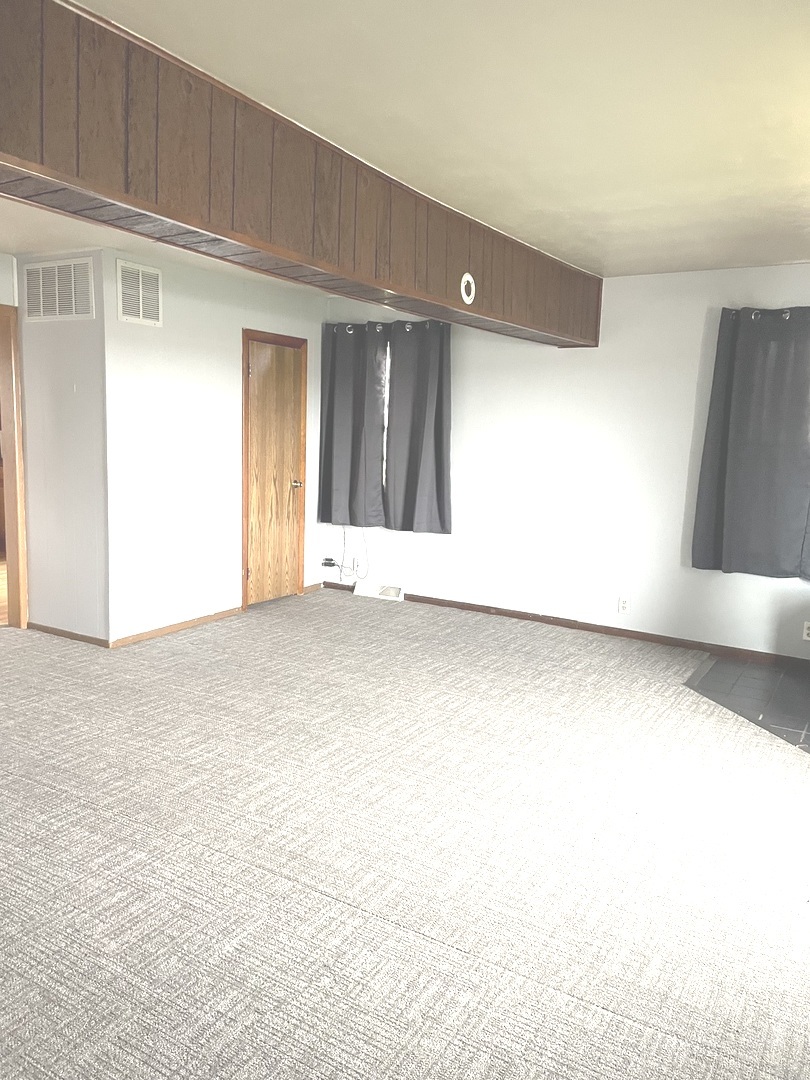 1884 Banks Road Erie, IL 61250 - Photo 2 of 12