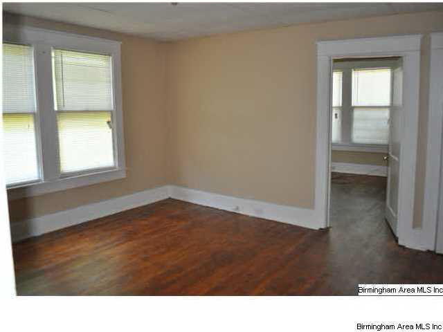 512 16th Way Southwest Birmingham, AL 35211 - Photo 9 of 10