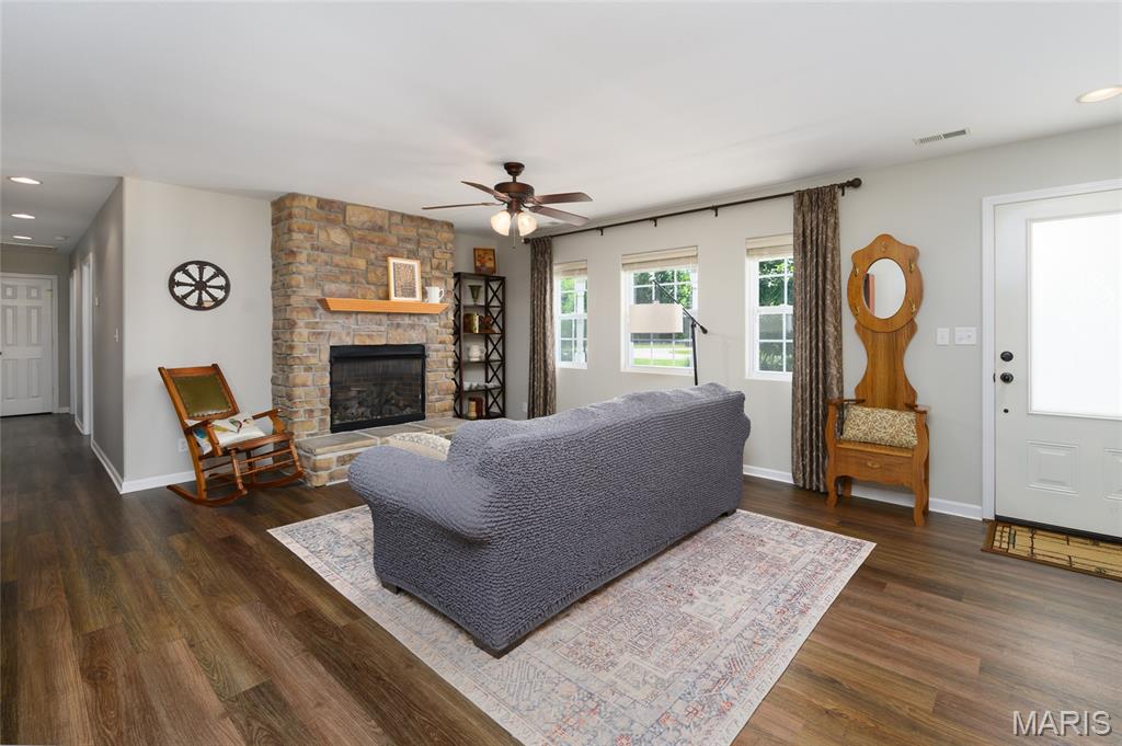 23841 Raspberry Lane Waynesville, MO 65583 - Photo 11 of 70