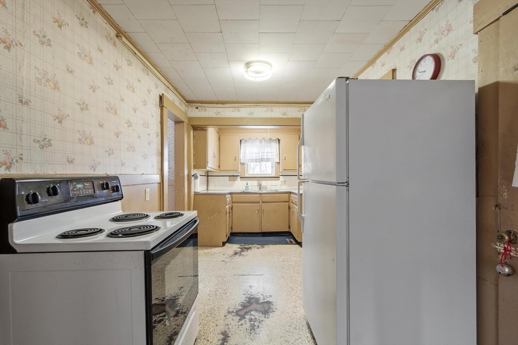 86 Highland Street Athol, MA 01331 - Photo 16 of 28