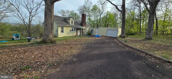 $1,695 | 501 North Ridge Road, Perkasie, PA 18944