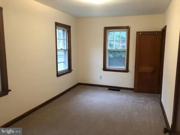 $1,695 | 501 North Ridge Road, Perkasie, PA 18944