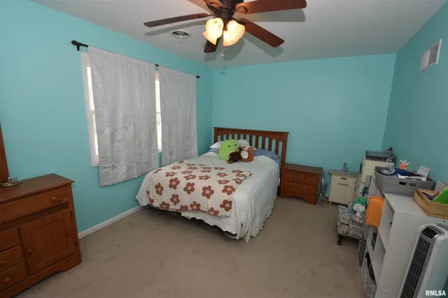 $294,900 | 10019 North Spring Lane, Peoria, IL 61615