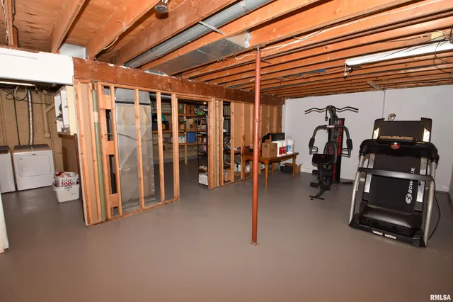 $294,900 | 10019 North Spring Lane, Peoria, IL 61615