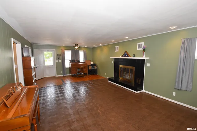 $294,900 | 10019 North Spring Lane, Peoria, IL 61615