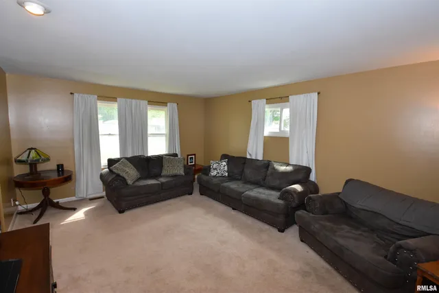 $294,900 | 10019 North Spring Lane, Peoria, IL 61615