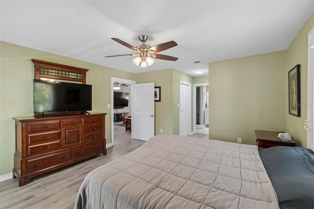 11426 Weldon Street Seffner, FL 33584 - Photo 15 of 28