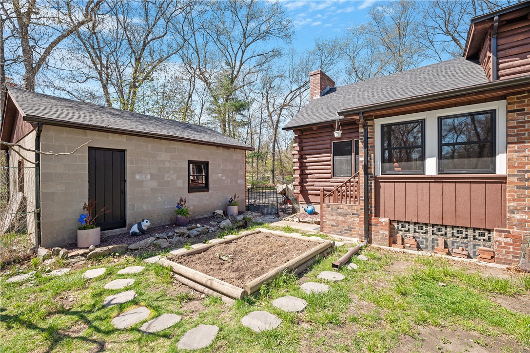 108 Burlingame Road Smithfield, RI 02917 - Photo 10 of 48 Gallery Image 10