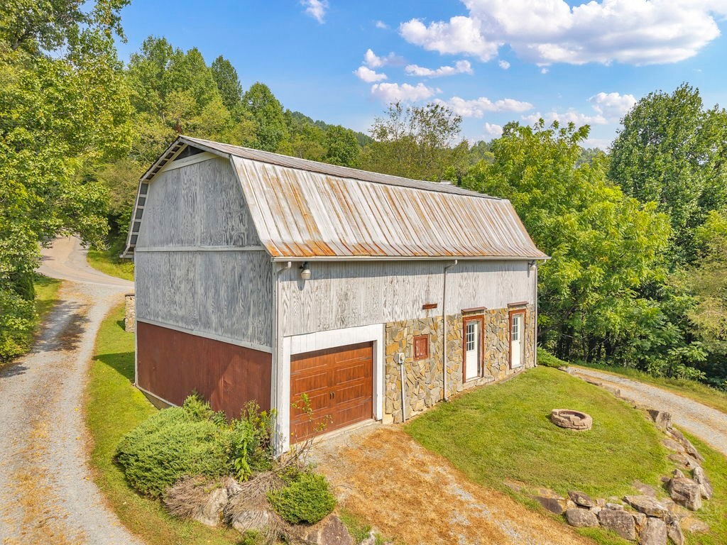 501 John Ward Road Sugar Grove, NC 28679 - Photo 44 of 50 Gallery Image 44