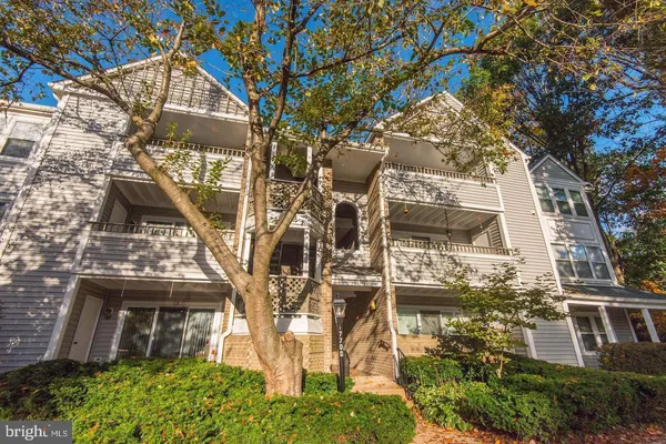 $2,100 | 7700 Lafayette Forest Drive, Unit 31, Annandale, VA 22003