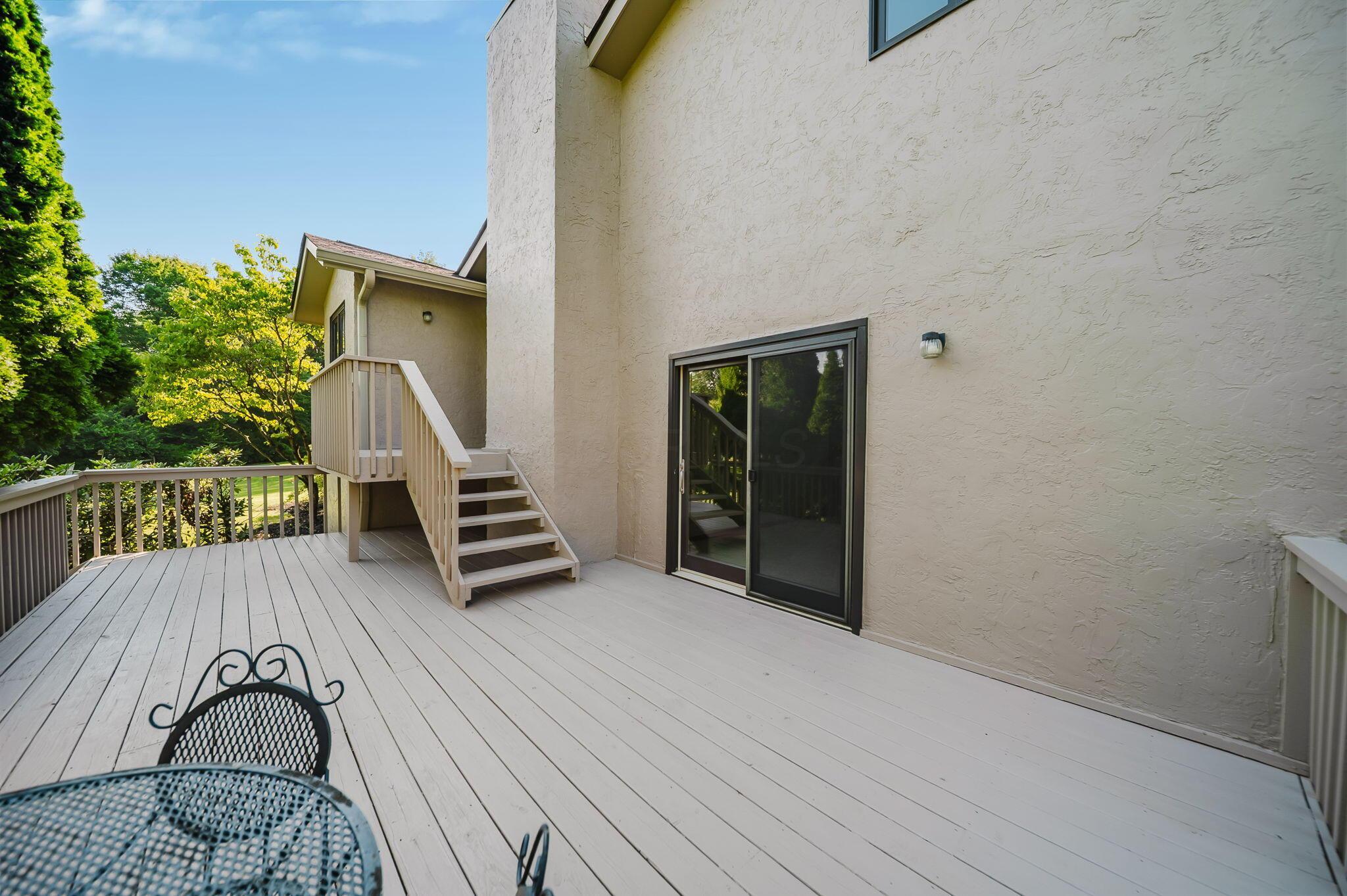 5256 Longrifle Road Westerville, OH 43081 - Photo 56 of 65 Backyard - Deck