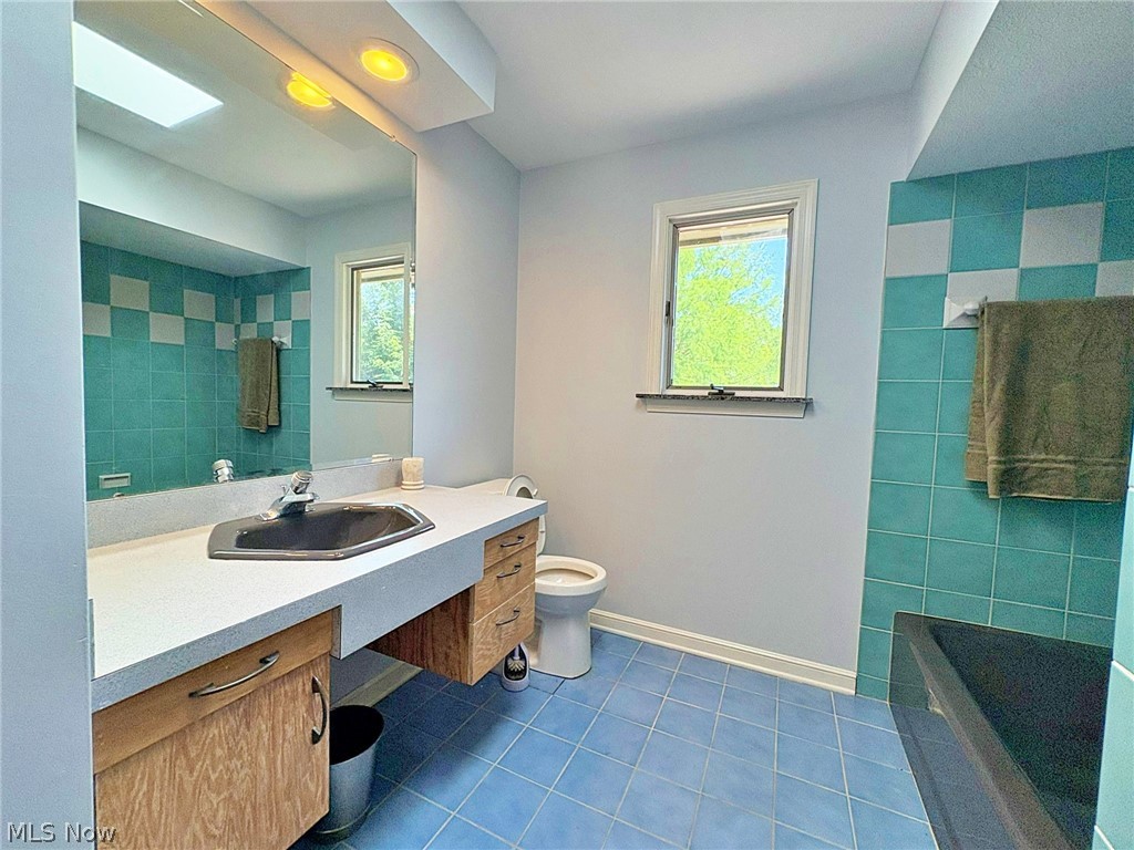 15818 Darrow Road Vermilion, OH 44089 - Photo 23 of 47