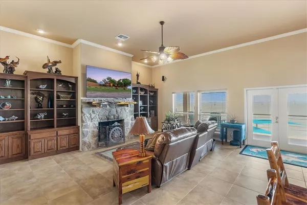 $1,229,000 | 9129 County Road 2226, Taft, TX 78390