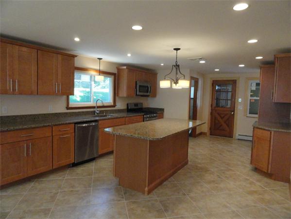 844 North Street Randolph, MA 02368 - Photo 3 of 27