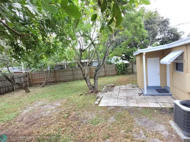 $2,200 | 4870 Northeast 16th Avenue, Pompano Beach, FL 33064