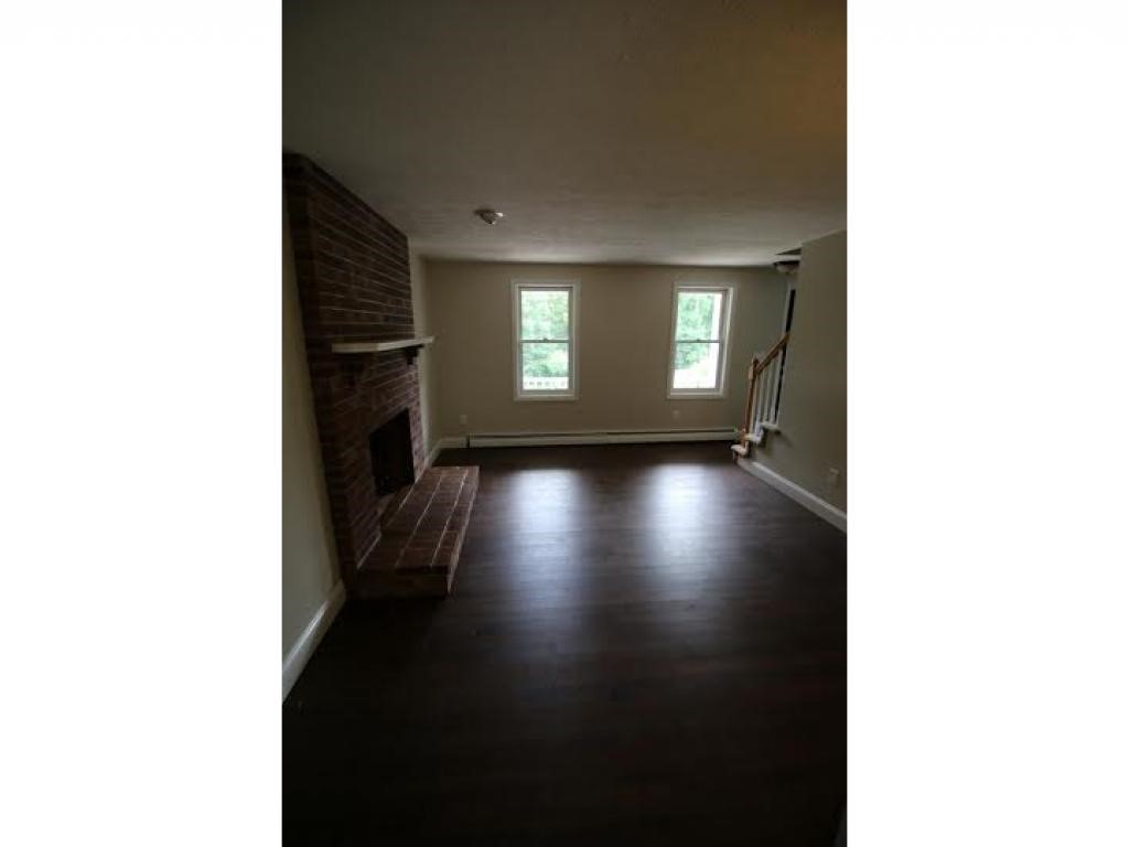 49 Smith Road Goffstown, NH 03045 - Photo 6 of 24 Gallery Image 6