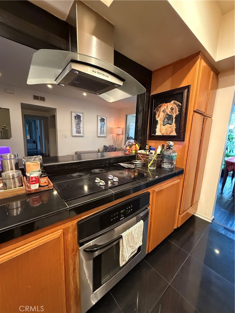 14144 Dickens Street, Unit 101 Sherman Oaks, CA 91423 - Photo 11 of 25