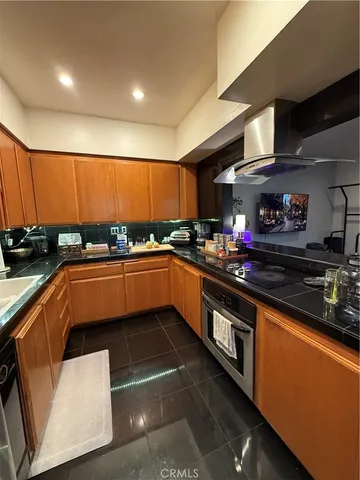 $3,400 | 14144 Dickens Street, Unit 101, Sherman Oaks, CA 91423