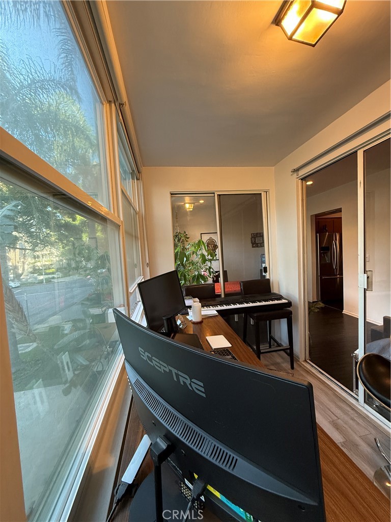 14144 Dickens Street, Unit 101 Sherman Oaks, CA 91423 - Photo 14 of 25