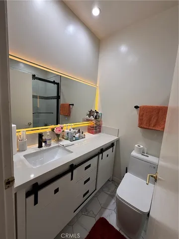 $3,400 | 14144 Dickens Street, Unit 101, Sherman Oaks, CA 91423