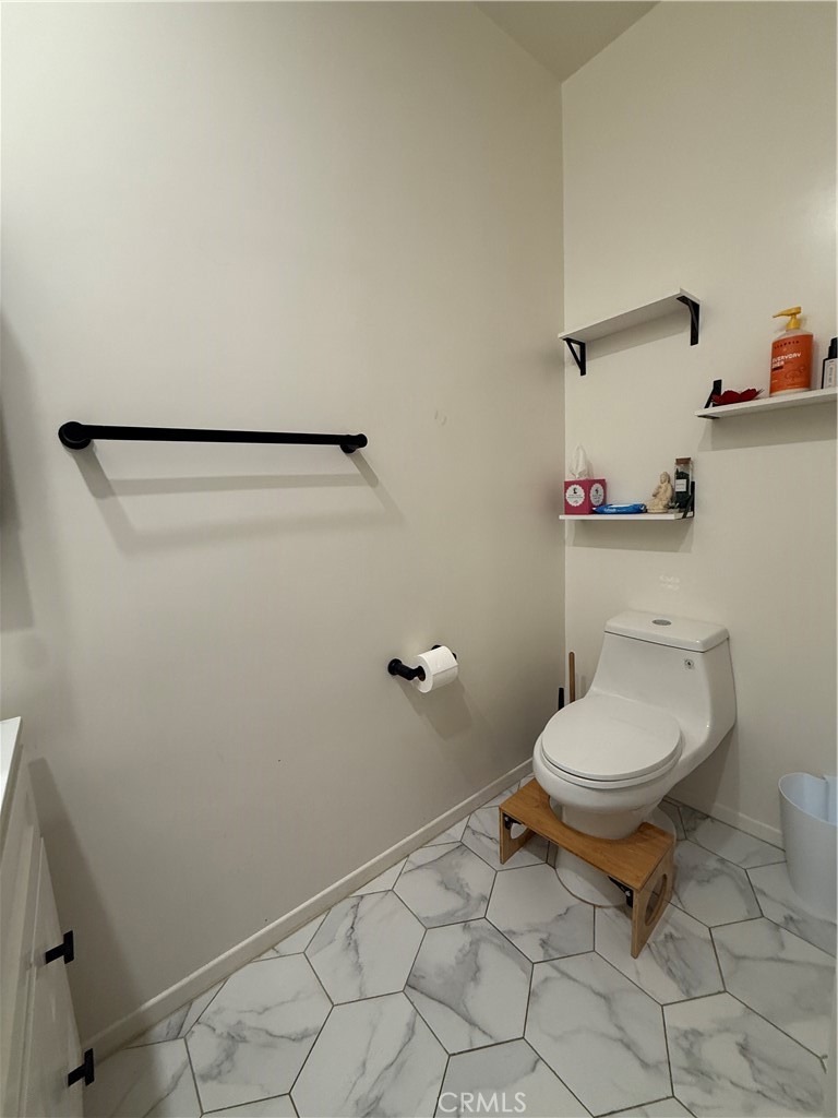 14144 Dickens Street, Unit 101 Sherman Oaks, CA 91423 - Photo 21 of 25