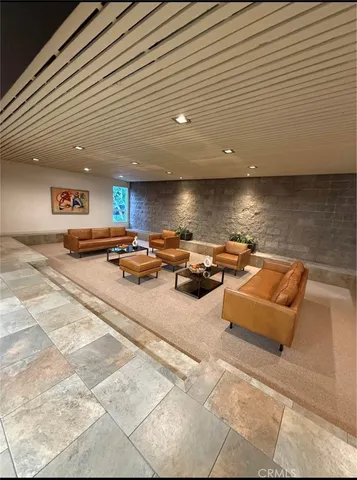 $3,400 | 14144 Dickens Street, Unit 101, Sherman Oaks, CA 91423