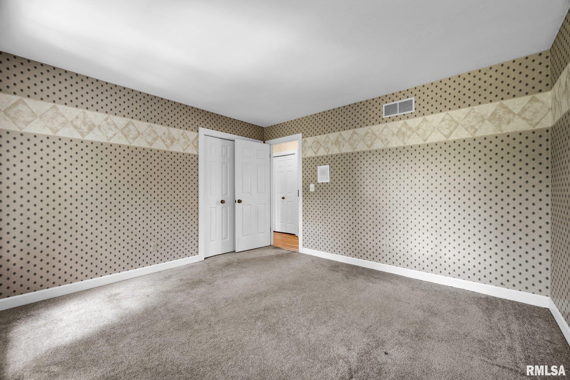 1883 Cornelia Road Galesburg, IL 61401 - Photo 42 of 52 Gallery Image 42