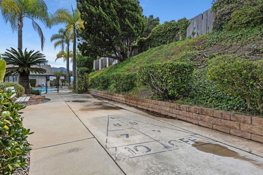 727 Nob Circle Vista, CA 92084 - Photo 33 of 39