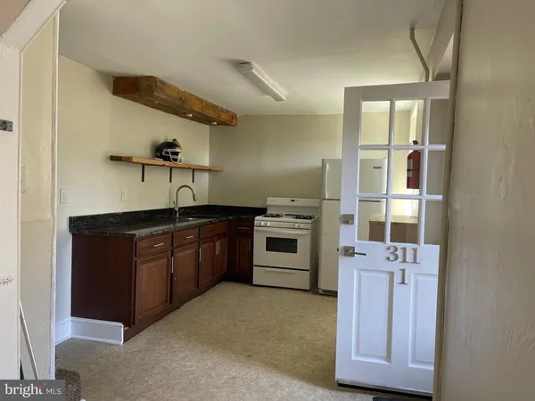 $1,275 | 311 Main Street, Unit 1, Parkesburg, PA 19365