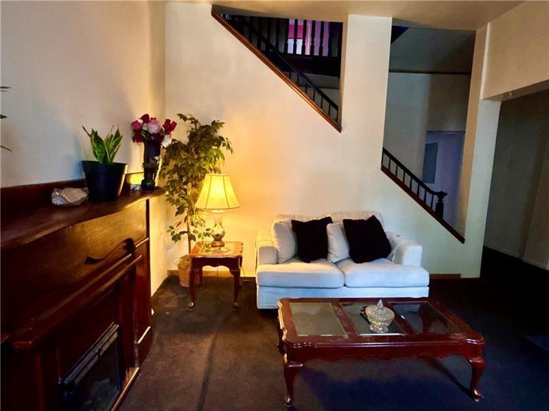 415 Jacksonia Street Pittsburgh, PA 15212 - Photo 2 of 31