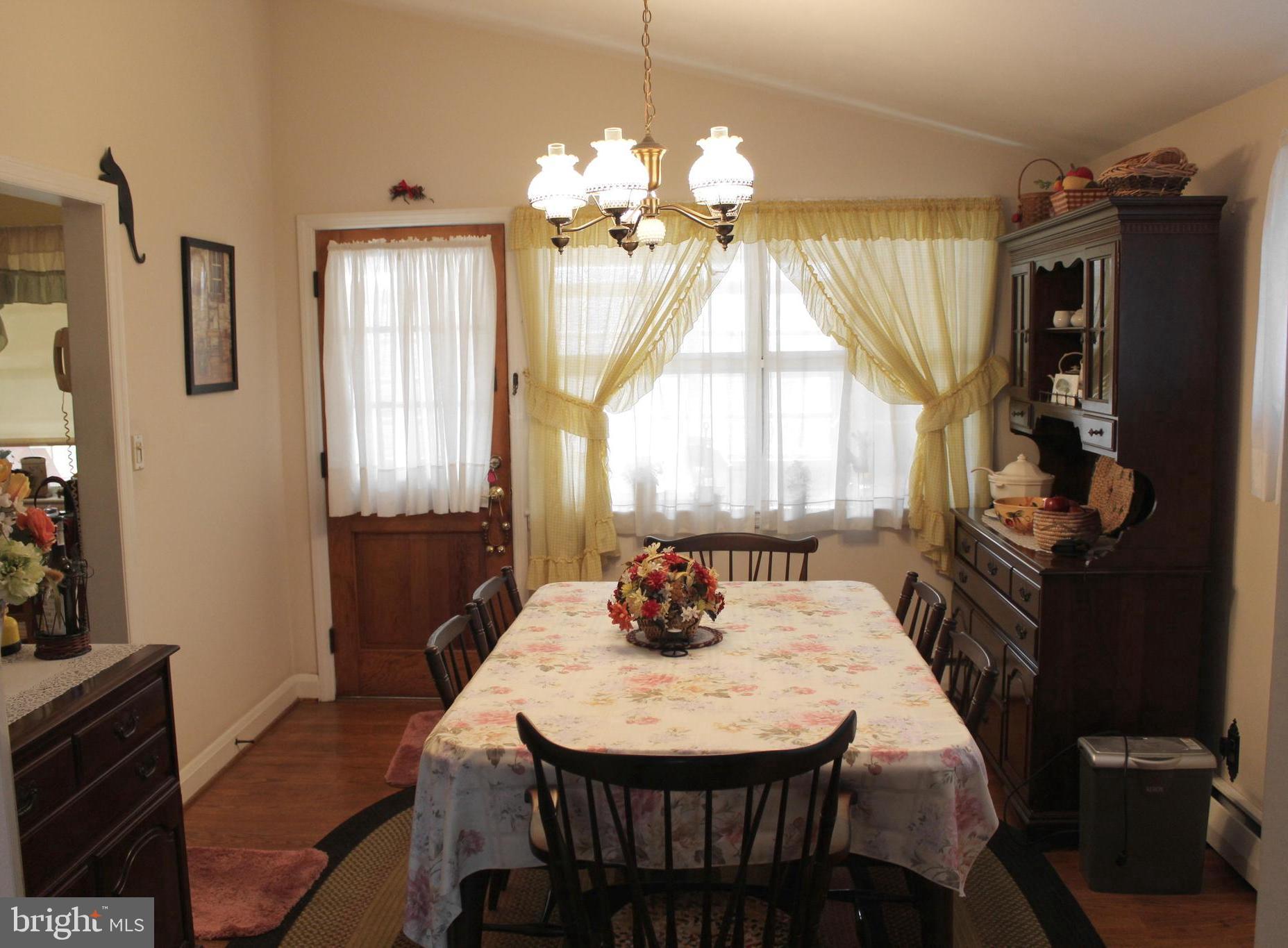 6807 Windsor Mill Road Baltimore, MD 21207 - Photo 5 of 21