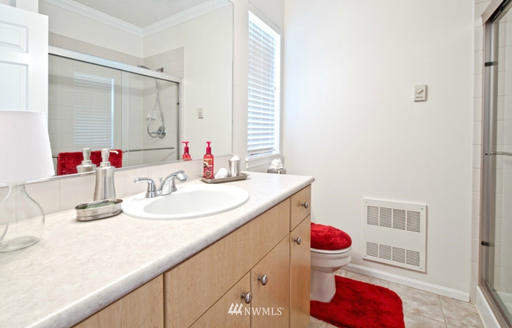 5025 Davis Place South Renton, WA 98055 - Photo 8 of 16 Gallery Image 8