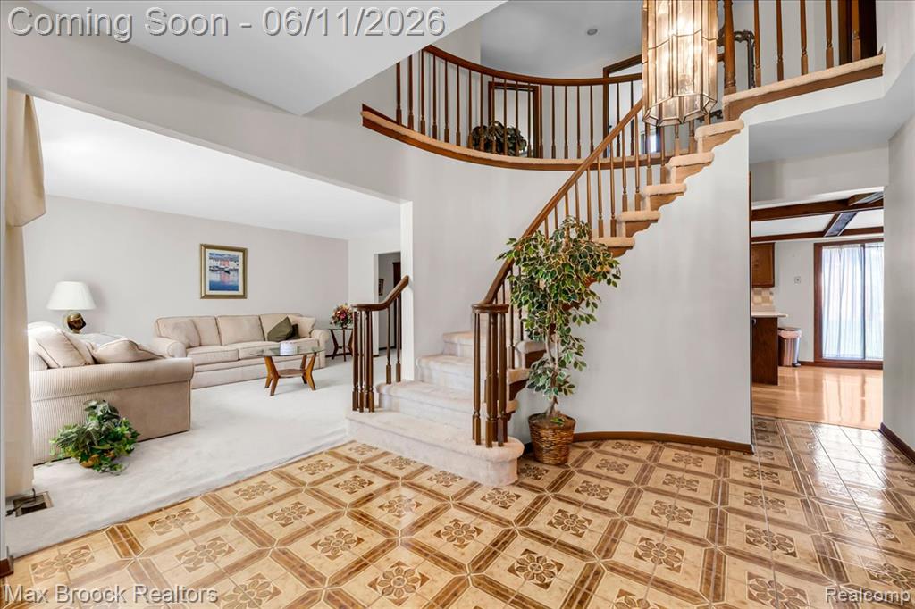 217 Stonetree Circle Rochester Hills, MI 48309 - Photo 4 of 44