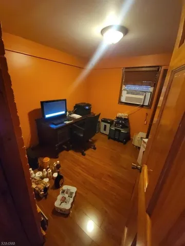 a very nice looking room with many windows