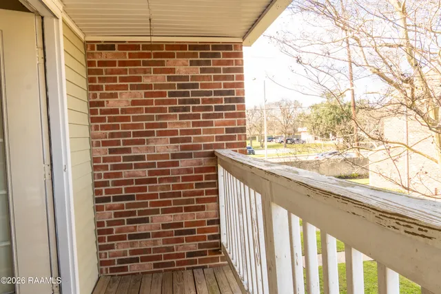 $97,500 | 101 Wilbourn Boulevard, Unit 404, Lafayette, LA 70506