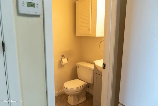 $97,500 | 101 Wilbourn Boulevard, Unit 404, Lafayette, LA 70506