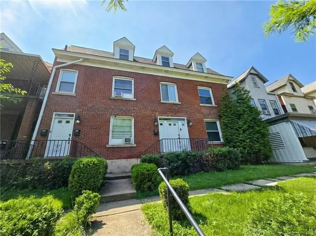 $2,000 | 224 South Pacific Avenue, Unit 1, Pittsburgh, PA 15224