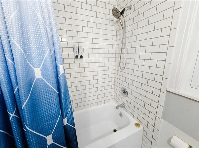 $2,000 | 224 South Pacific Avenue, Unit 1, Pittsburgh, PA 15224