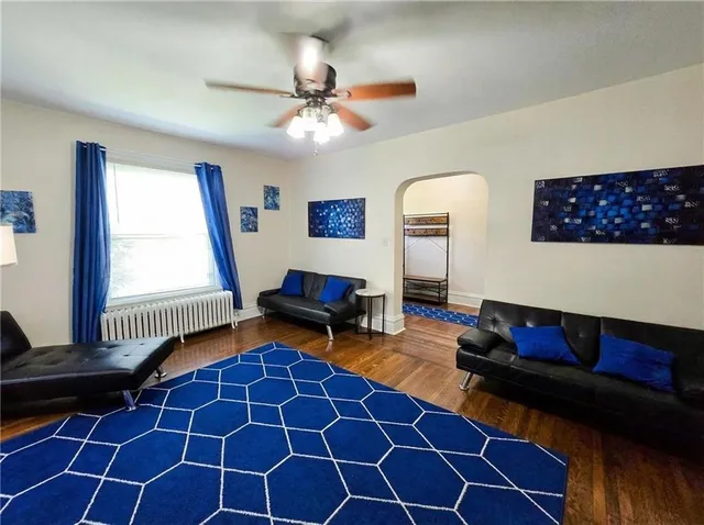 $2,000 | 224 South Pacific Avenue, Unit 1, Pittsburgh, PA 15224