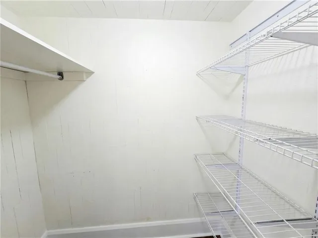 $2,000 | 224 South Pacific Avenue, Unit 1, Pittsburgh, PA 15224