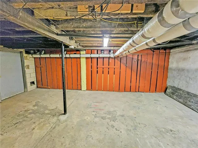 $2,000 | 224 South Pacific Avenue, Unit 1, Pittsburgh, PA 15224