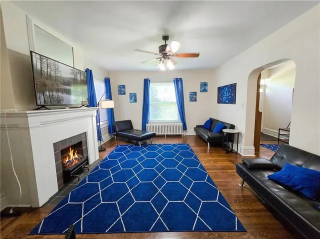 $2,000 | 224 South Pacific Avenue, Unit 1, Pittsburgh, PA 15224