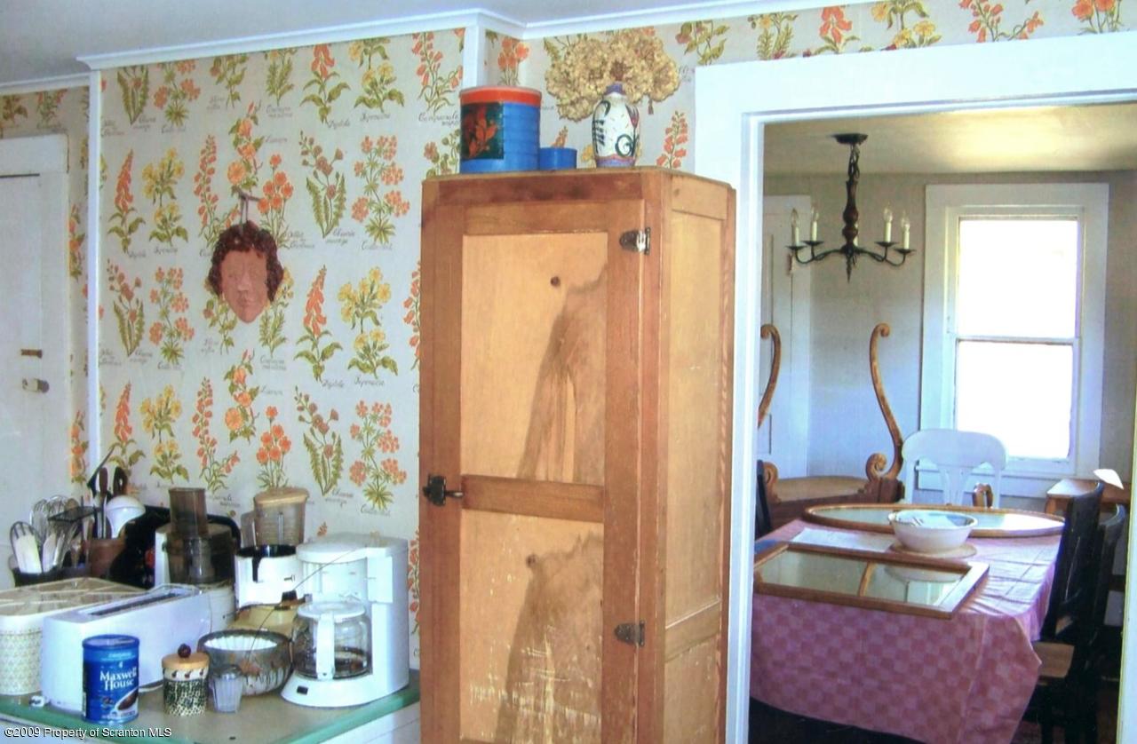 388 Stone Road Dalton, PA 18414 - Photo 3 of 5 Gallery Image 3