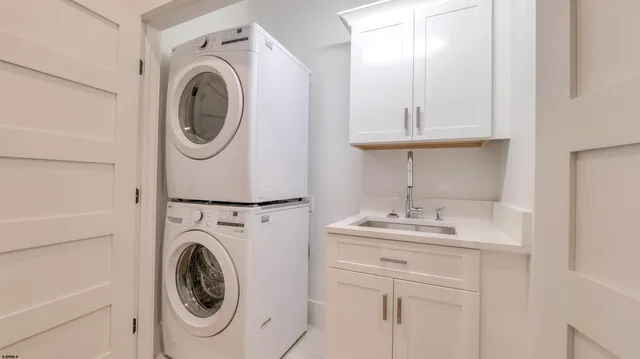 $920,000 | 42 East New York Avenue, Somers Point, NJ 08244