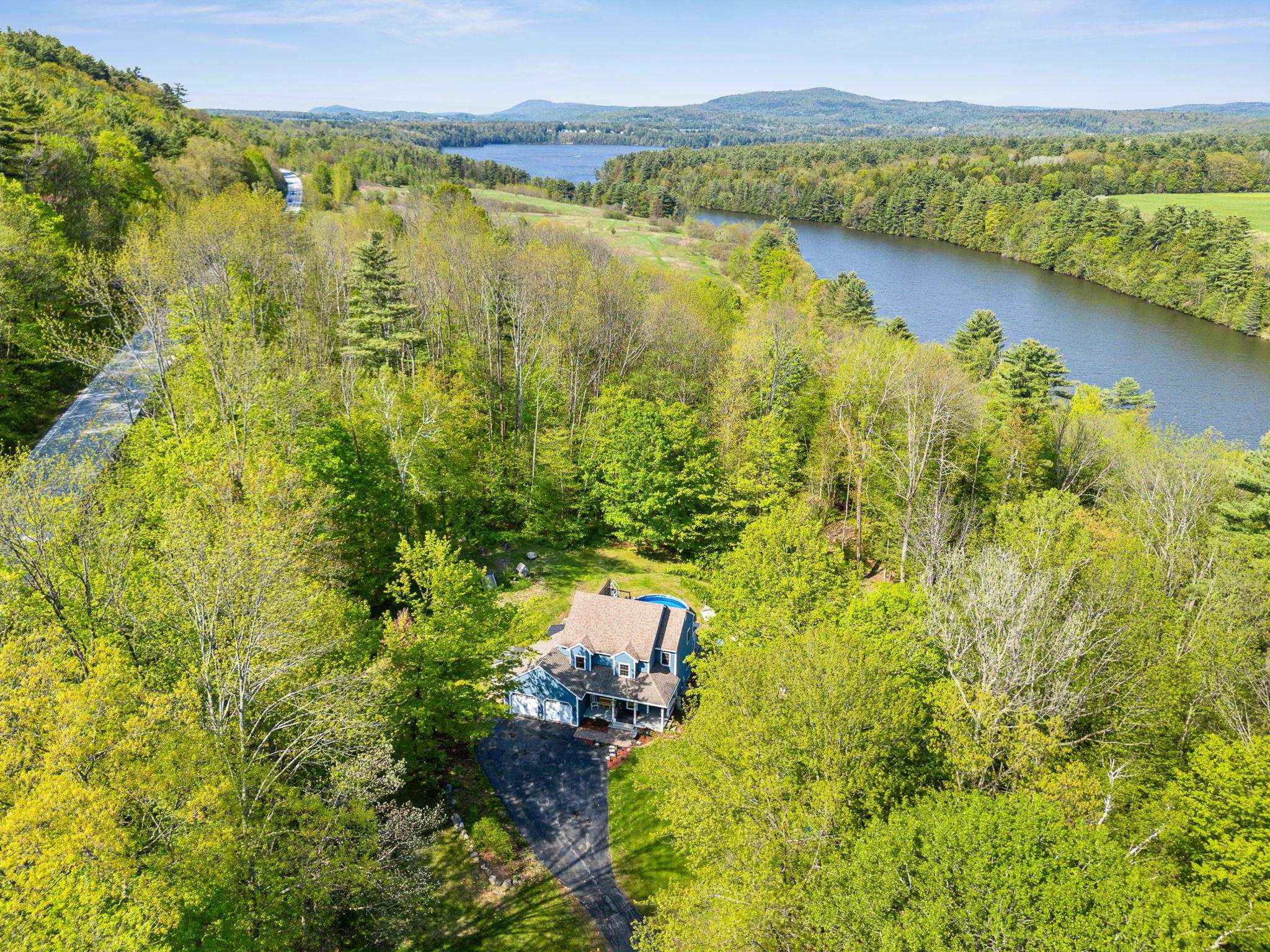 49 Edgewater Terrace Milton, VT 05468 - Photo 4 of 60