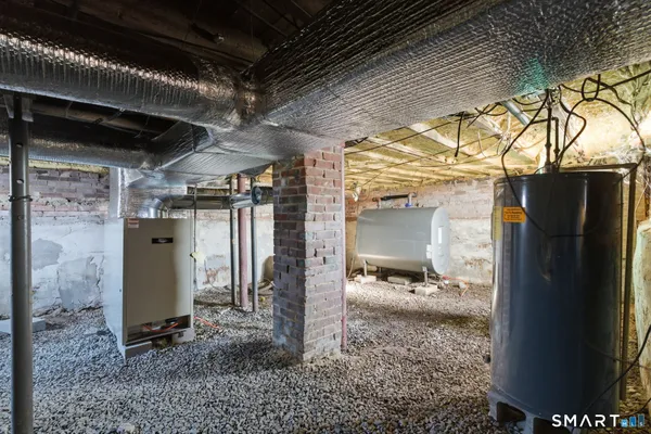 $319,900 | 687 East Street South, Suffield, CT 06078