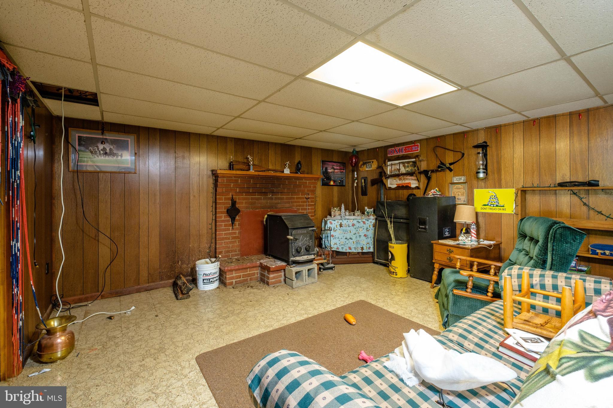 27 Nichols Road Luray, VA 22835 - Photo 13 of 20 Gallery Image 13